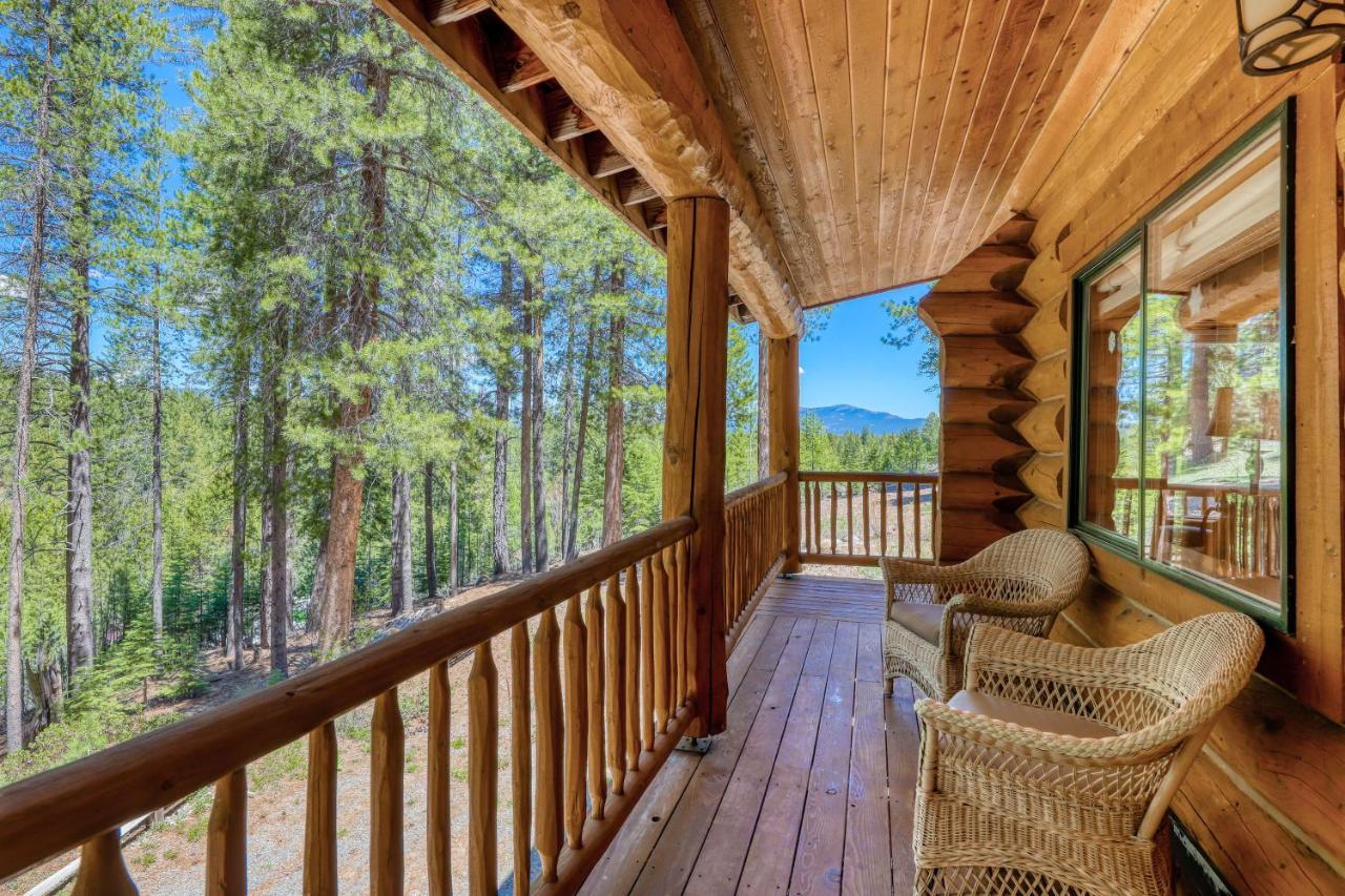 Log Cabin Estate - Falcon Ridge ทรักกี ภายนอก รูปภาพ