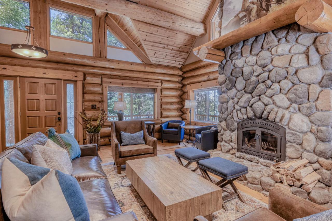 Log Cabin Estate - Falcon Ridge ทรักกี ภายนอก รูปภาพ