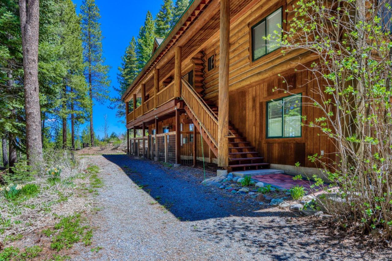 Log Cabin Estate - Falcon Ridge ทรักกี ภายนอก รูปภาพ