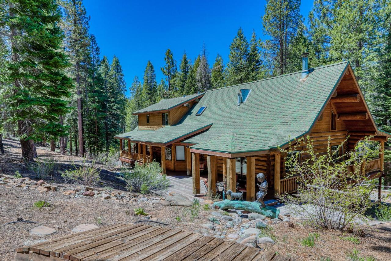 Log Cabin Estate - Falcon Ridge ทรักกี ภายนอก รูปภาพ