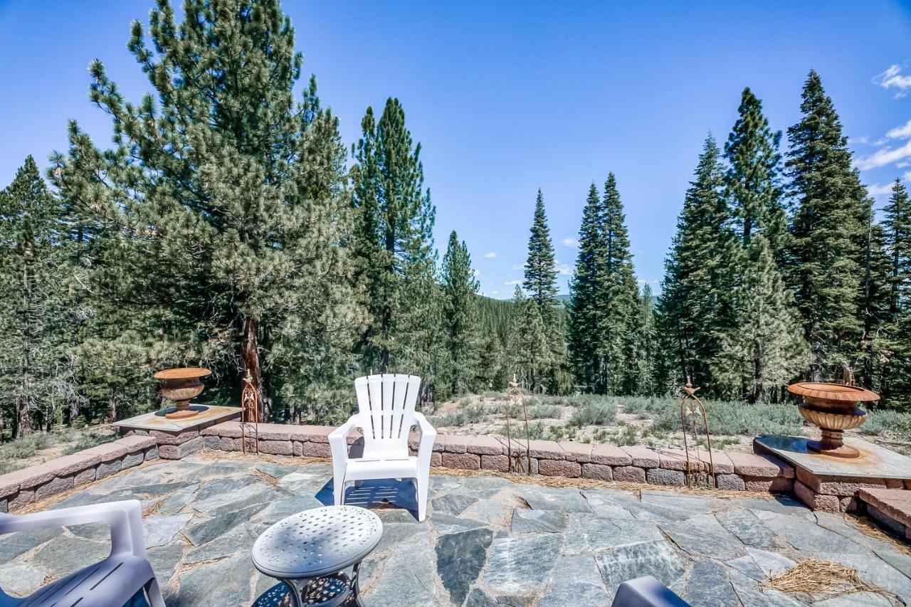 Log Cabin Estate - Falcon Ridge ทรักกี ภายนอก รูปภาพ
